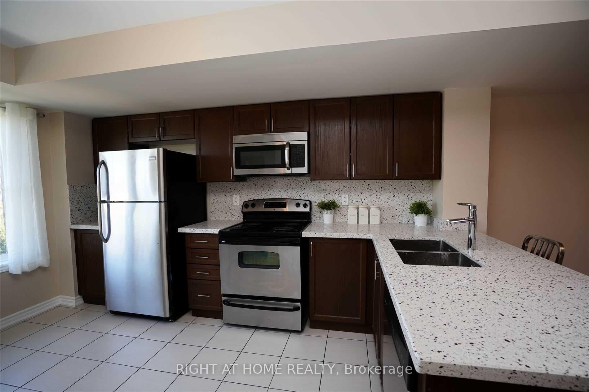 1380 Costigan Road Unit 128 photo 7