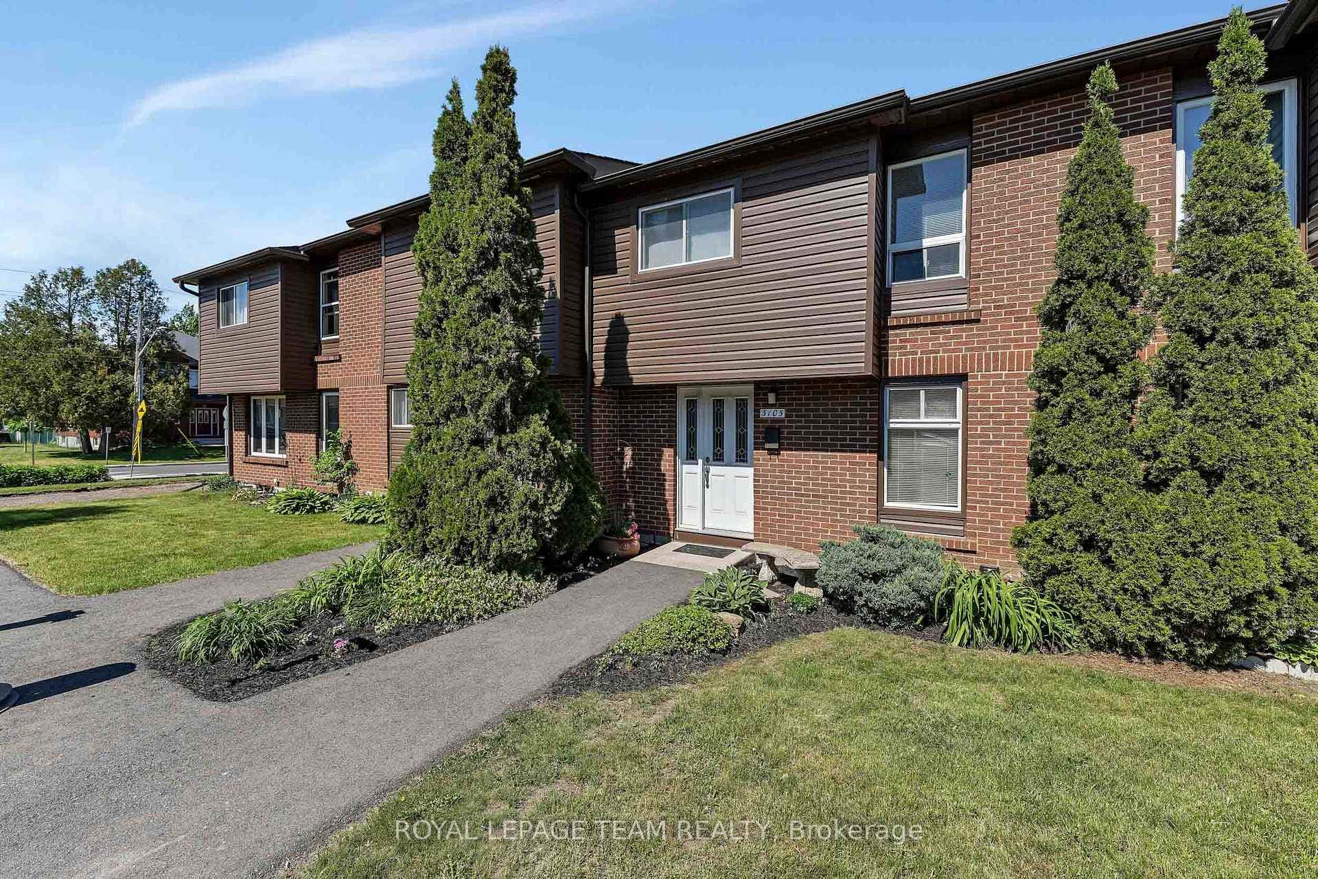 3105 Stockton Drive Unit 25 photo 2
