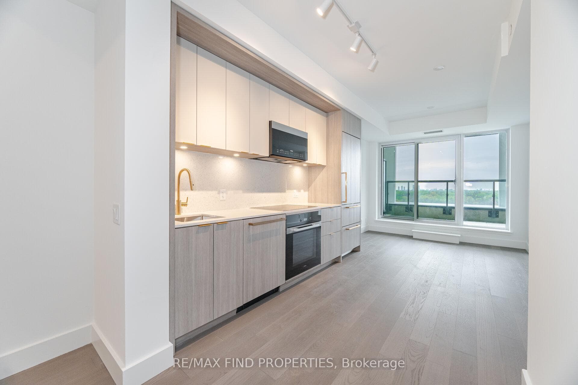 6 Greenbriar Road Unit 910 photo 12