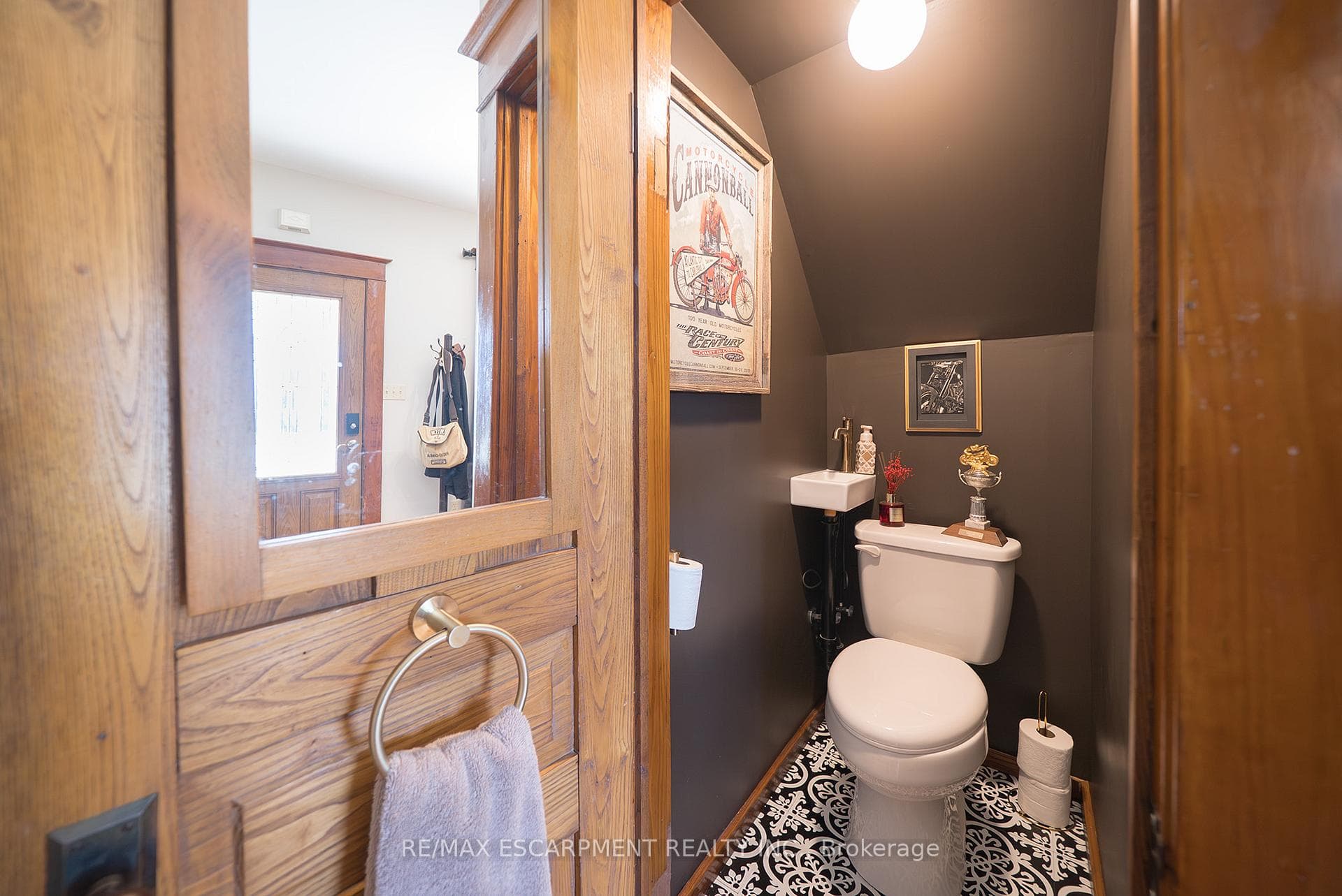 57 STOVER Street photo 10