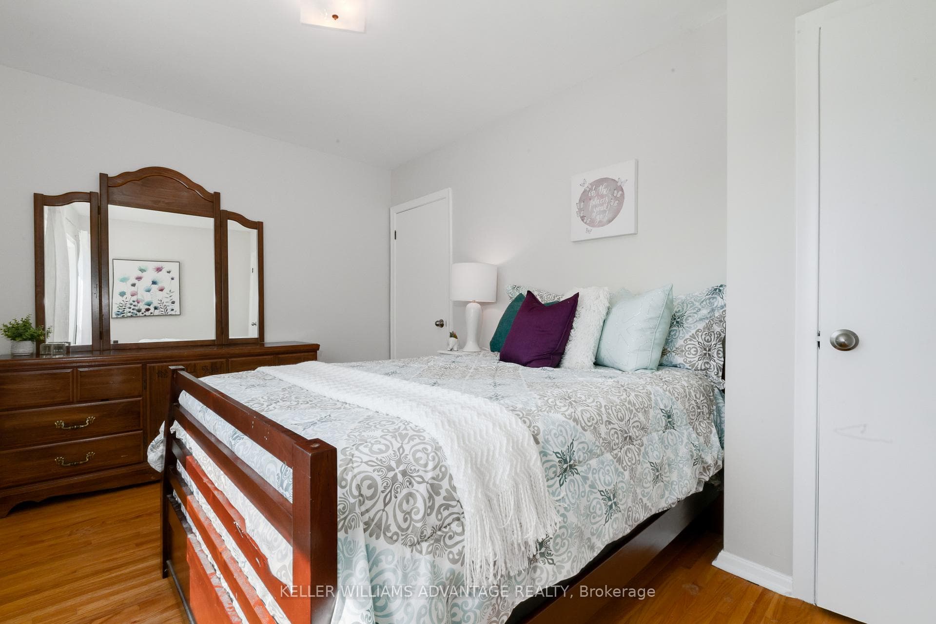 16 Droxford Avenue photo 22