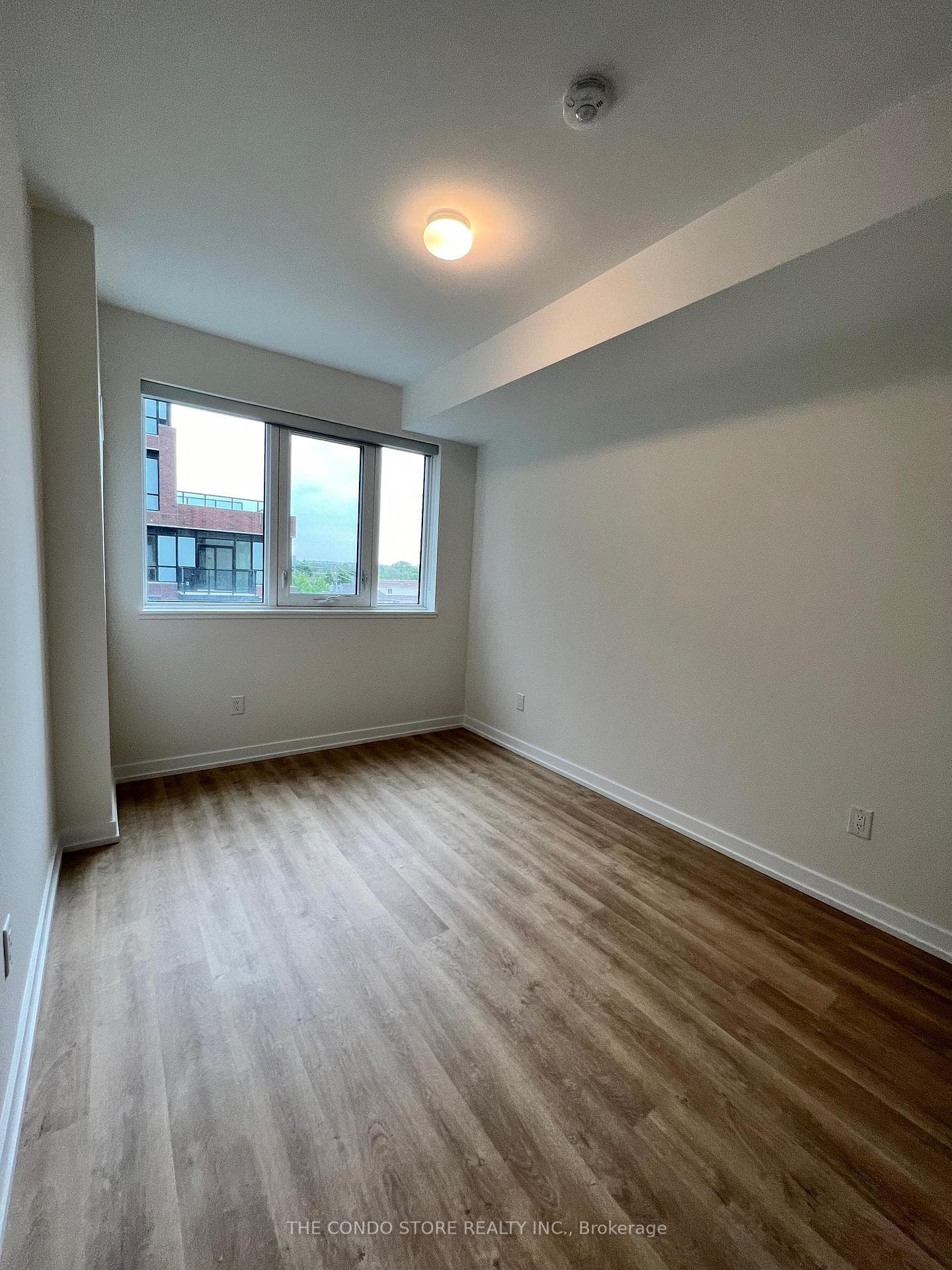2300 St.Clair Avenue Unit 510 photo 6