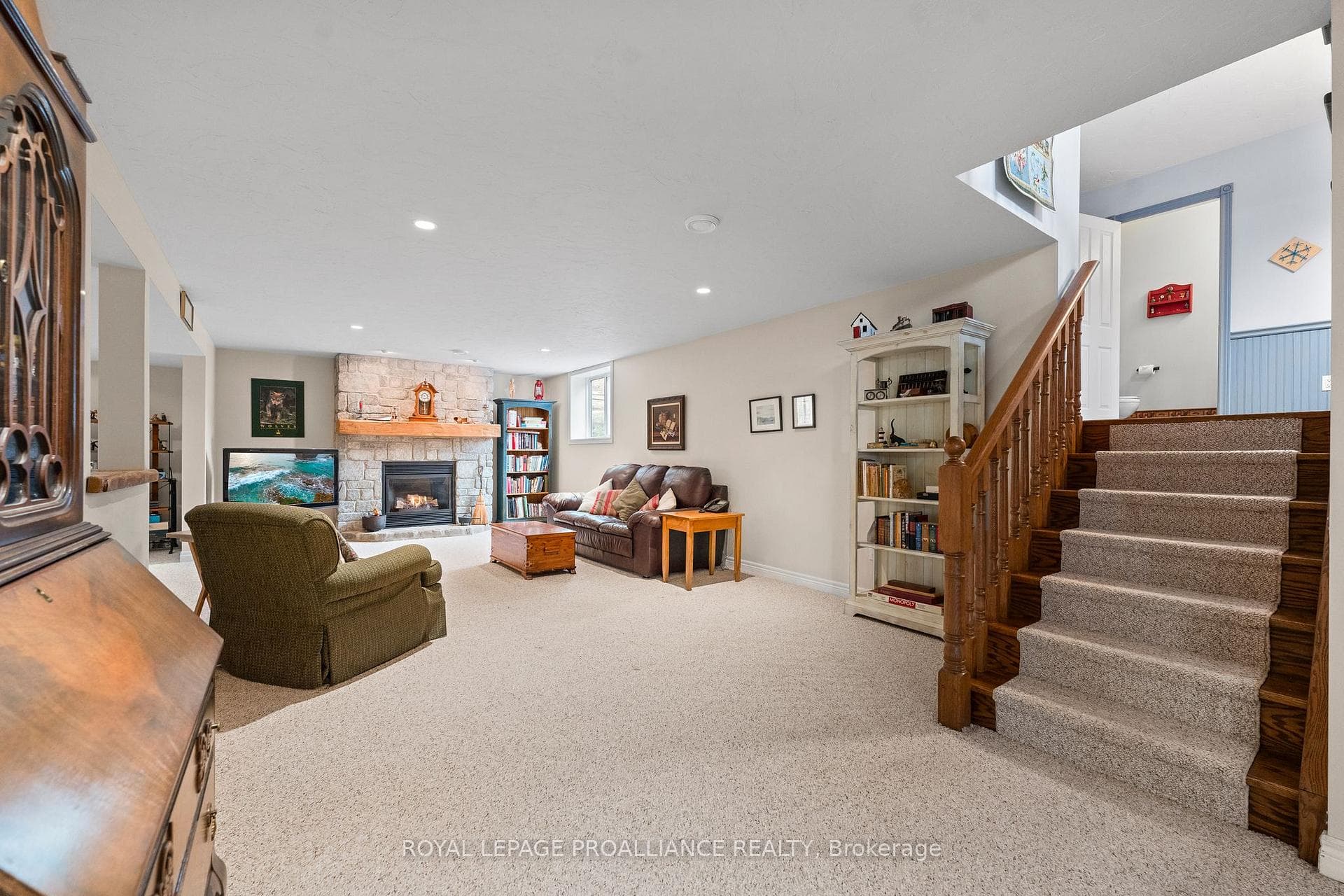 149 Whispering Woods Drive photo 16