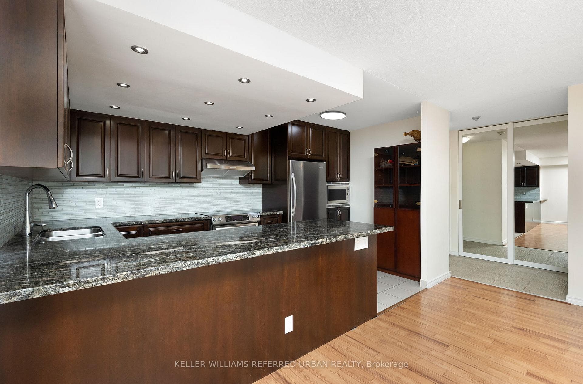 205 Wynford Drive Unit 2105 photo 7