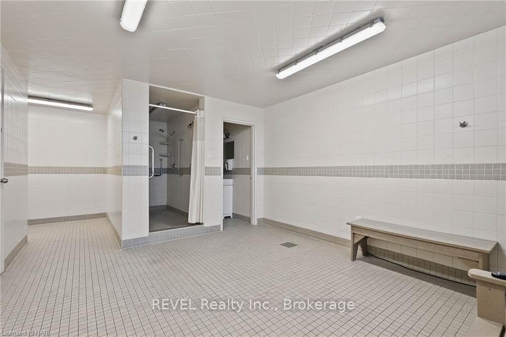 15 TOWERING HEIGHTS Boulevard Unit 807 photo 25