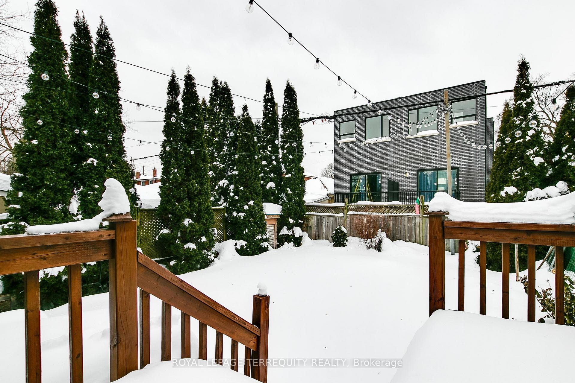 32 Beechwood Avenue photo 28