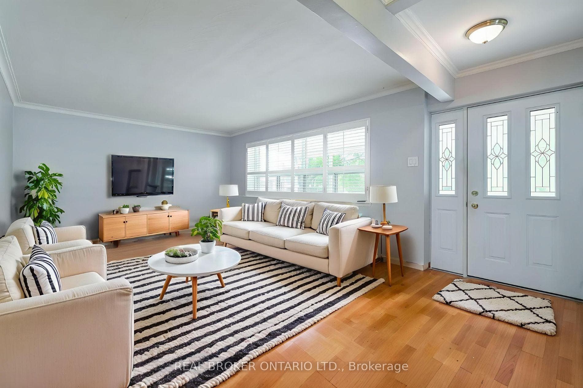 14 Woodridge Court photo 1