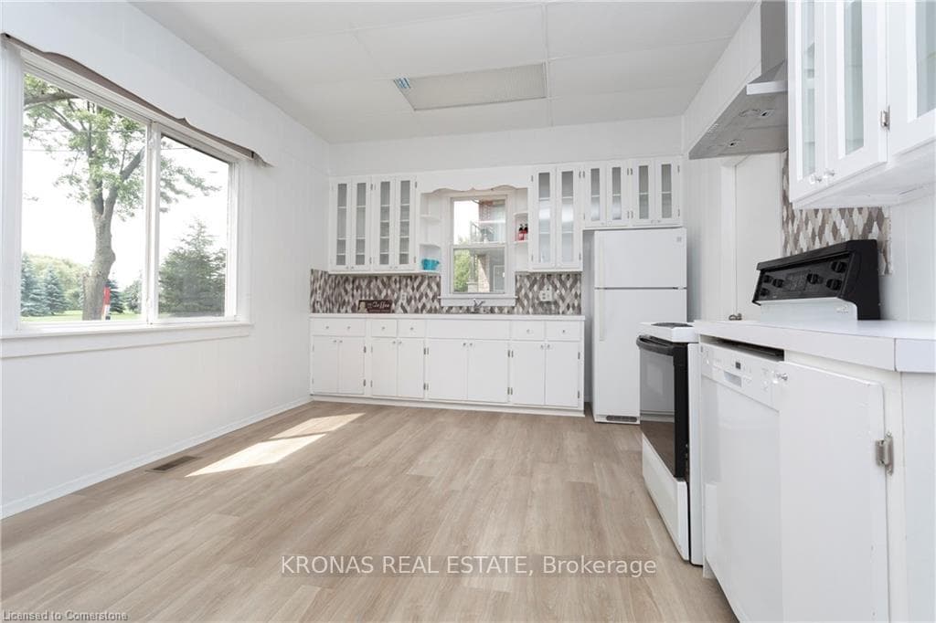 1175 Garner Road photo 4