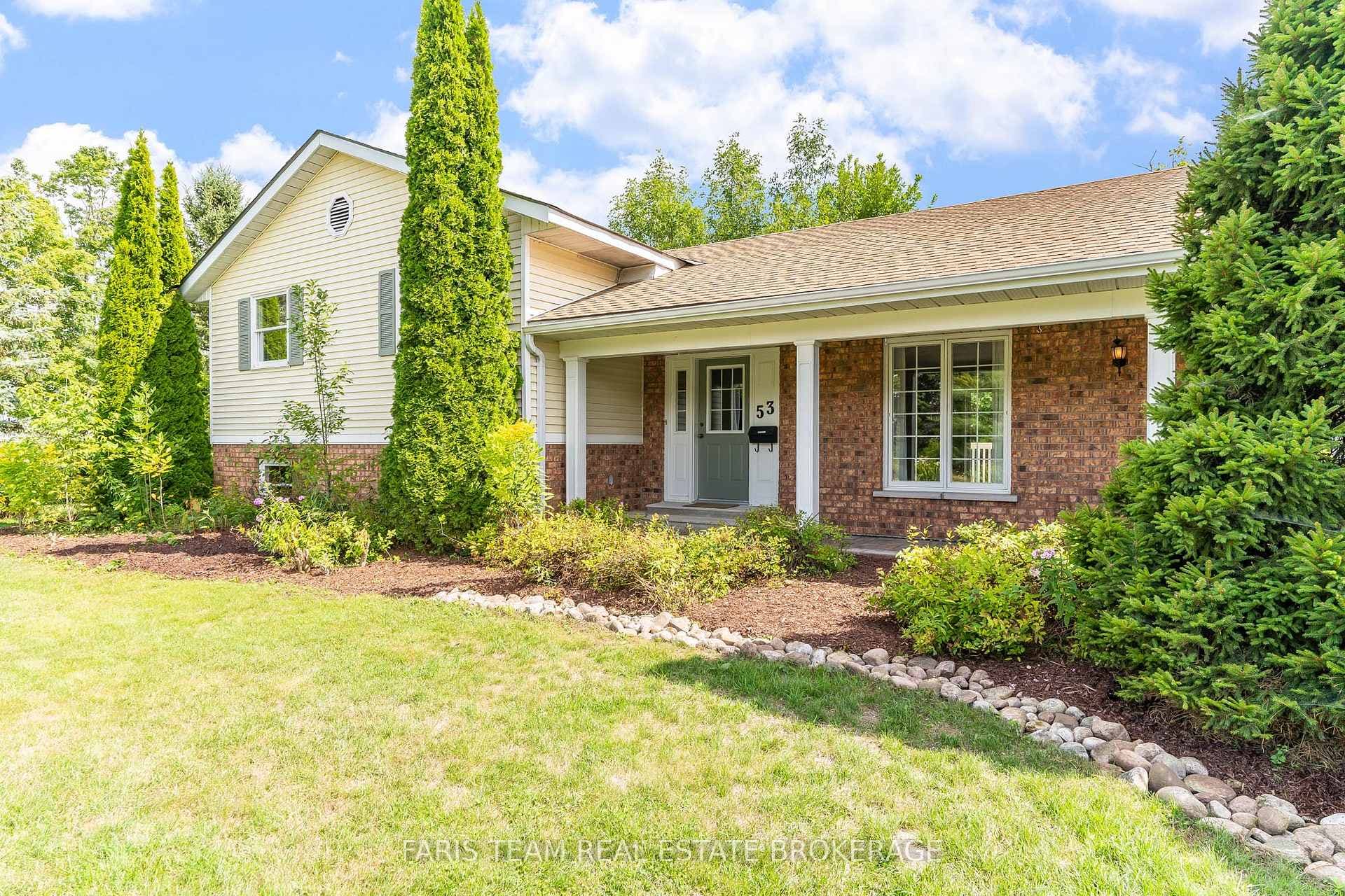 53 Maple Drive photo 5
