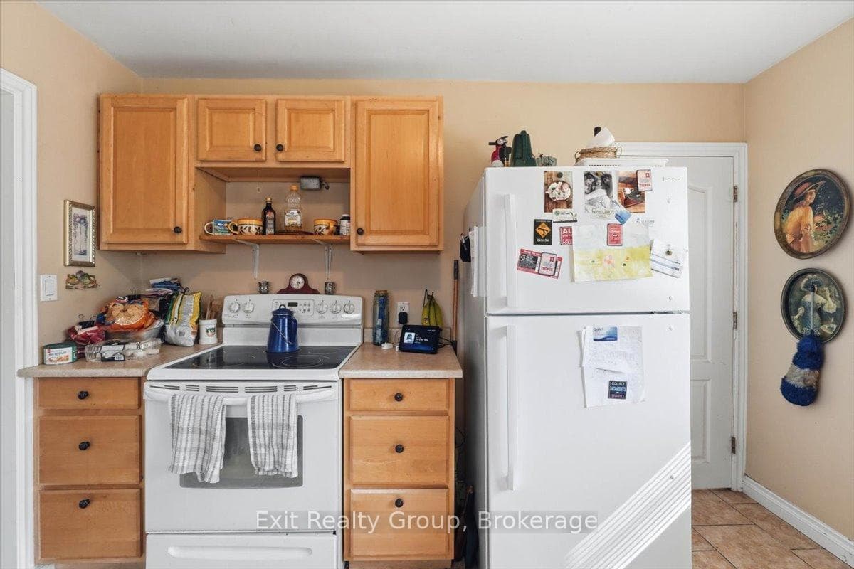 109 Aikins Road photo 10