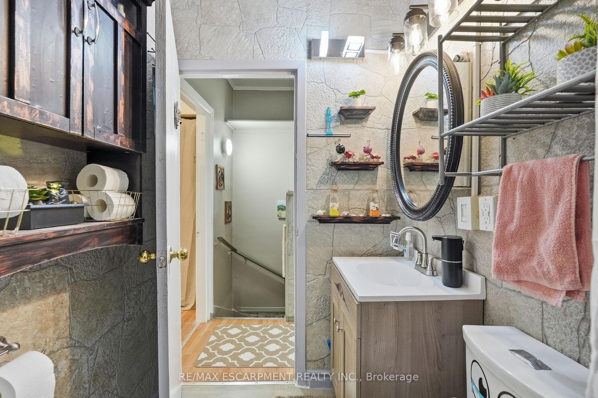 182 Cavell Avenue photo 26