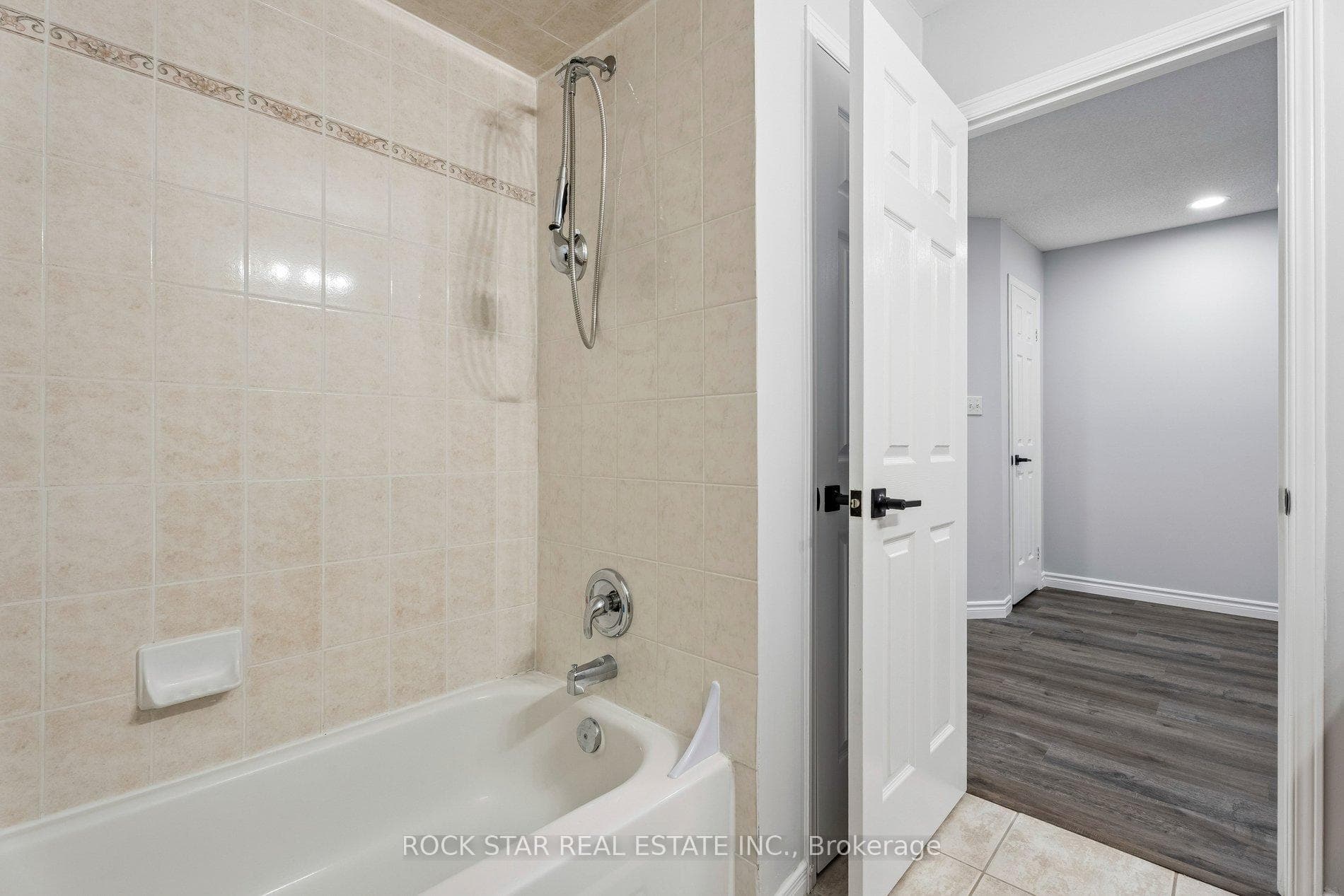1860 Upper Gage Avenue Unit 3 photo 21