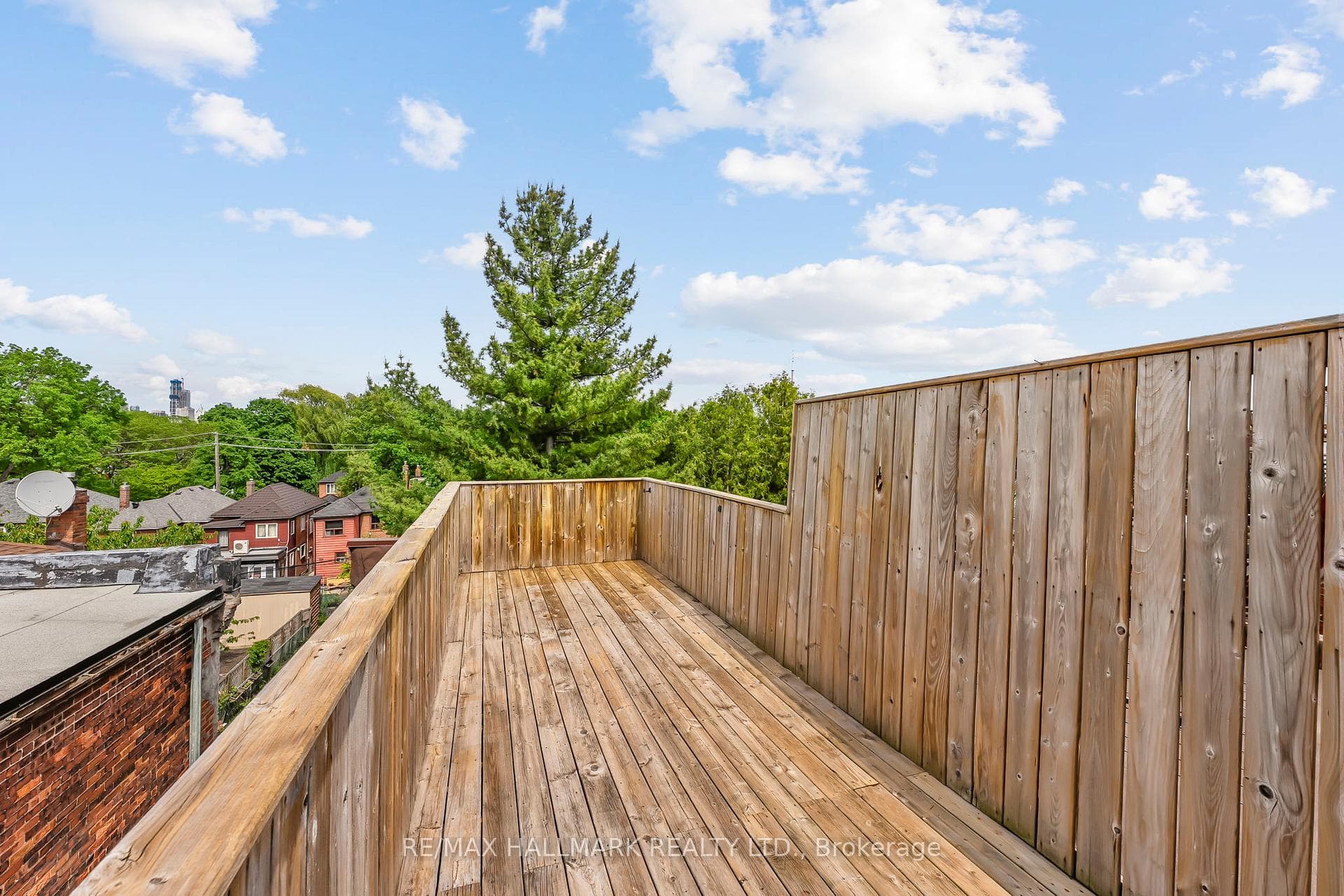 261 Ossington Avenue Unit 3 photo 30