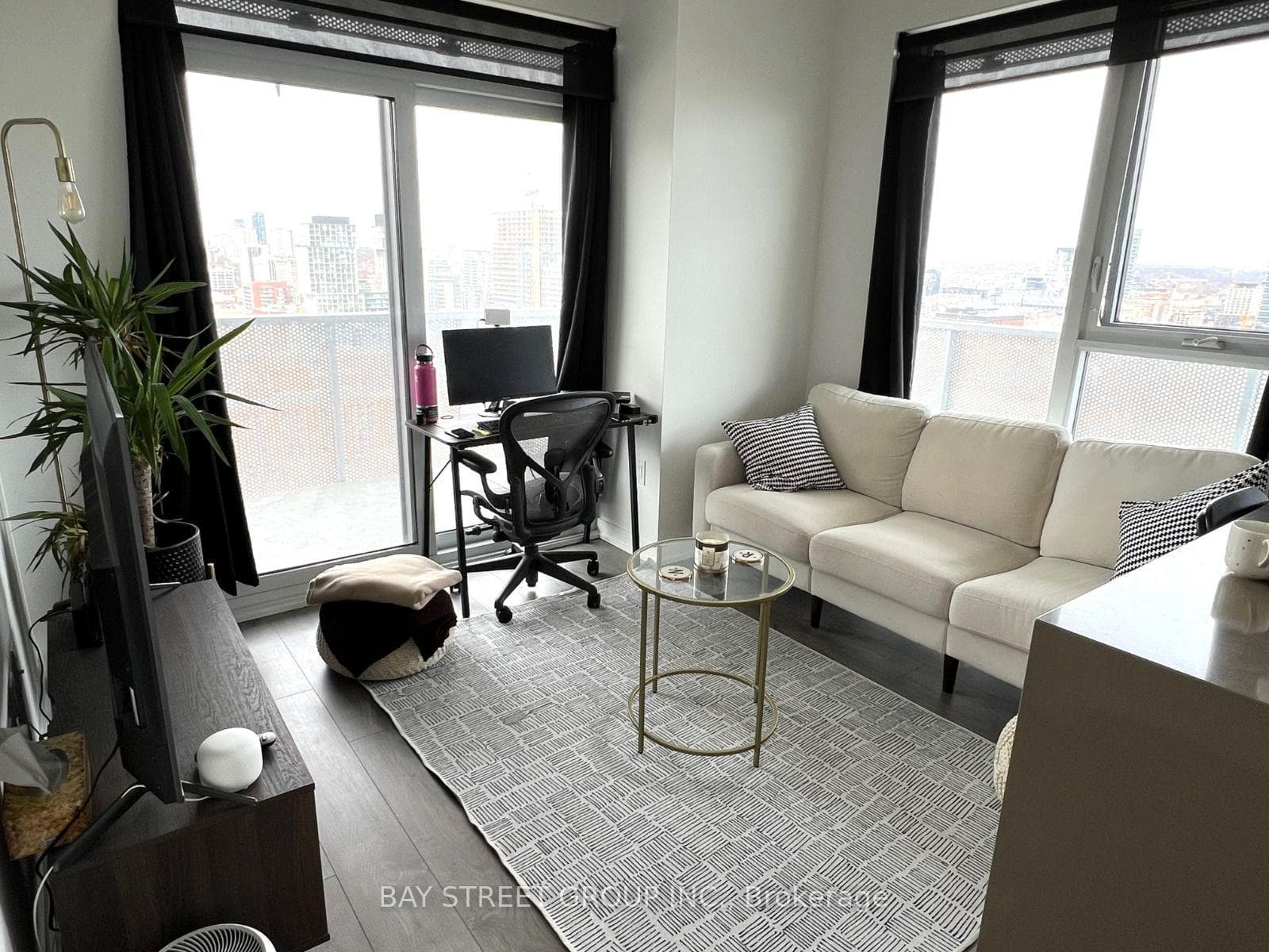20 richardson Street Unit 2110 photo 4