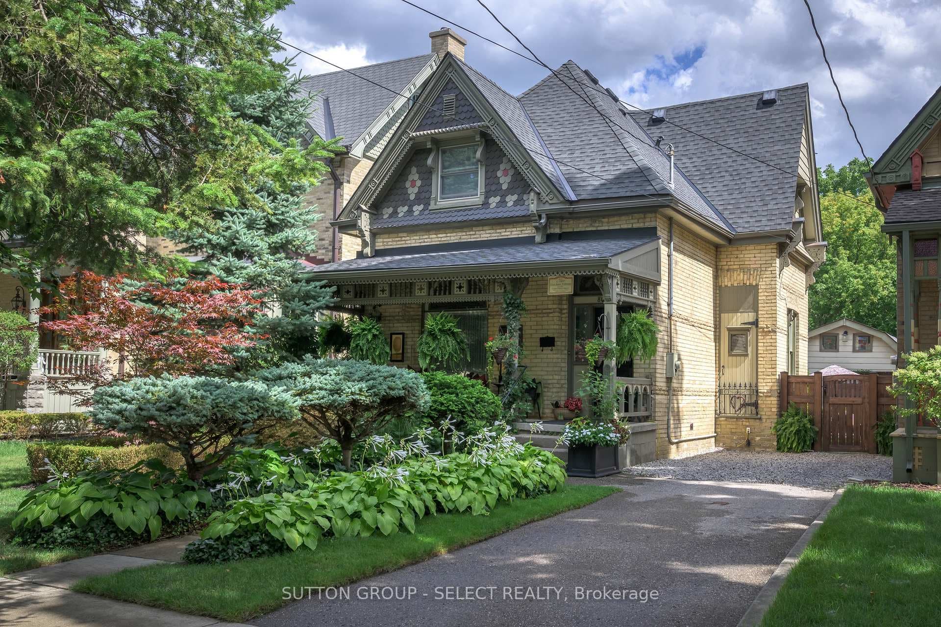 804 Maitland Street photo 1