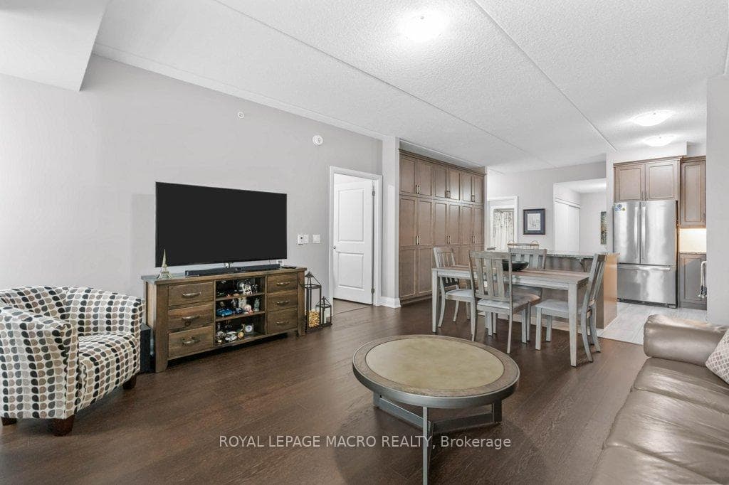 620 SAUVE Street Unit 315 photo 19