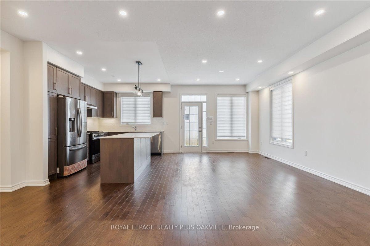 442 Bergamot Avenue photo 7