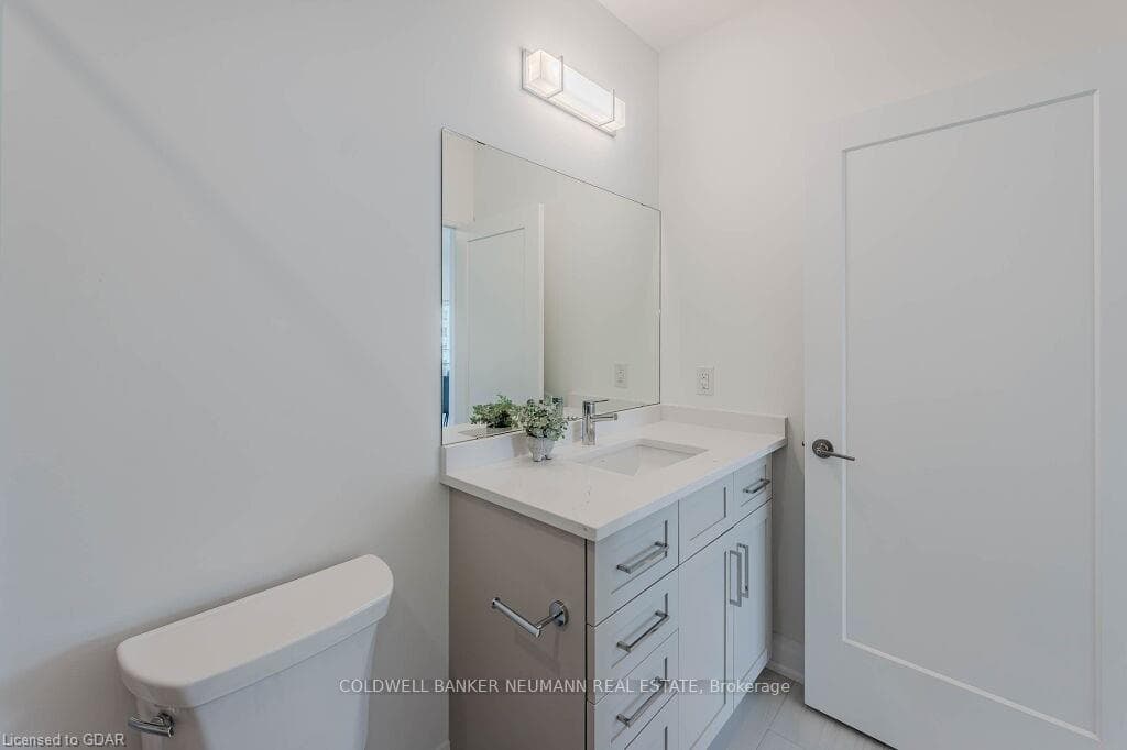 71 Wyndham Street Unit 709 photo 15