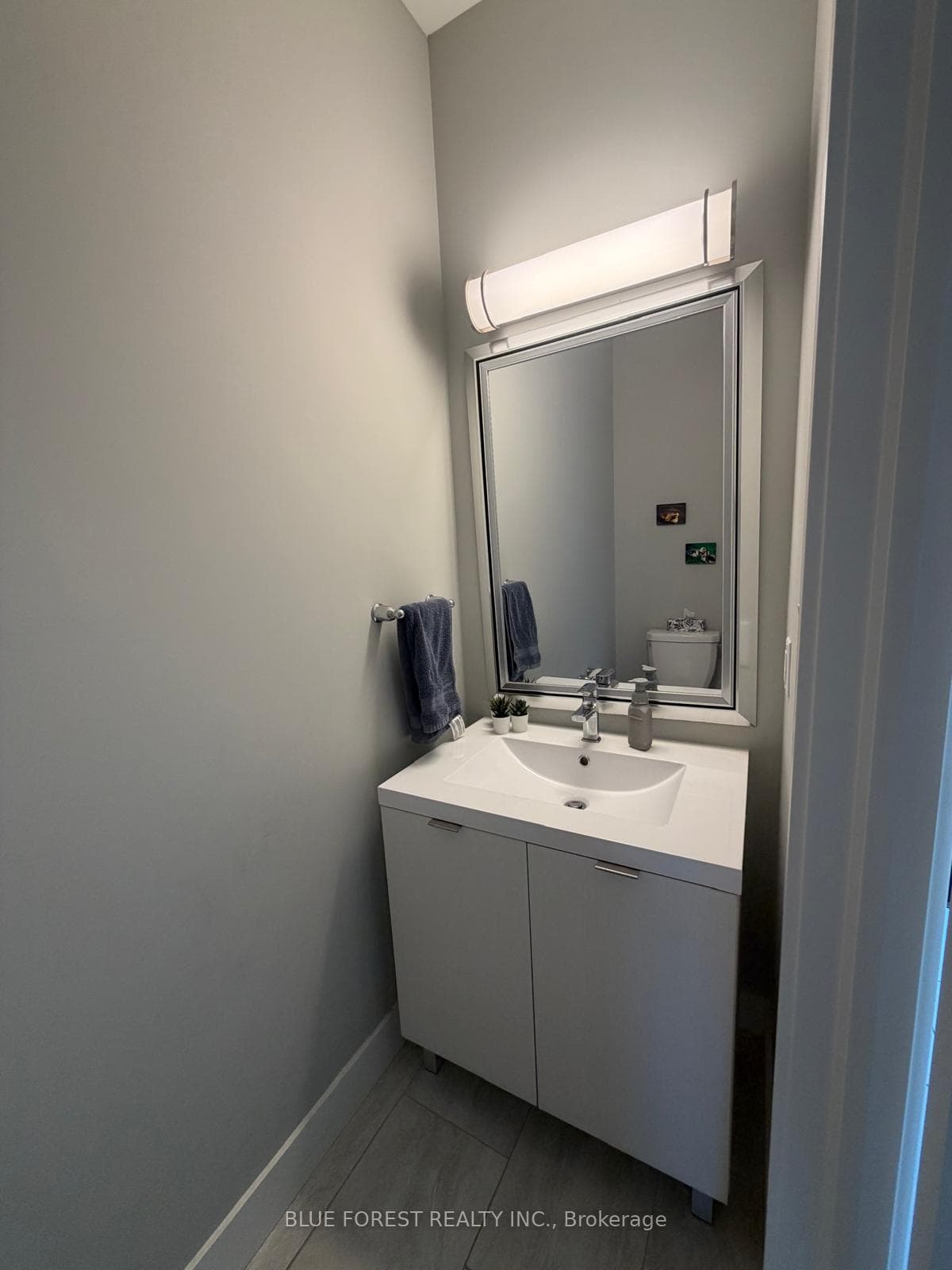 177 Edgevalley Road Unit 126 photo 11