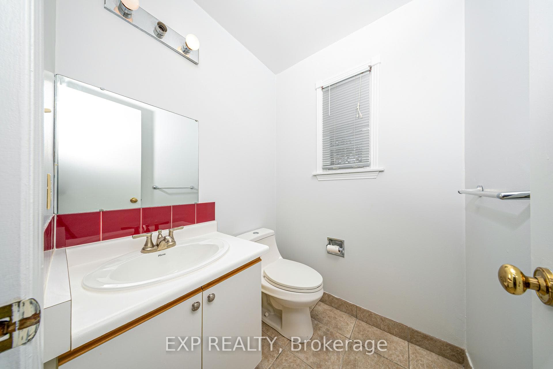 125 Overbank Drive photo 4