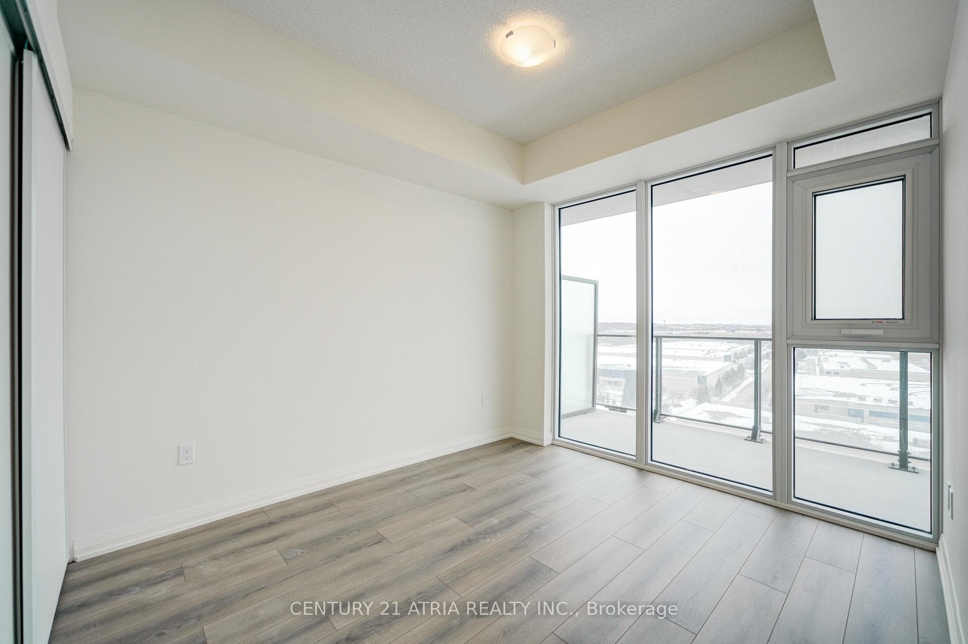 8960 Jane Street Unit 1106 photo 11
