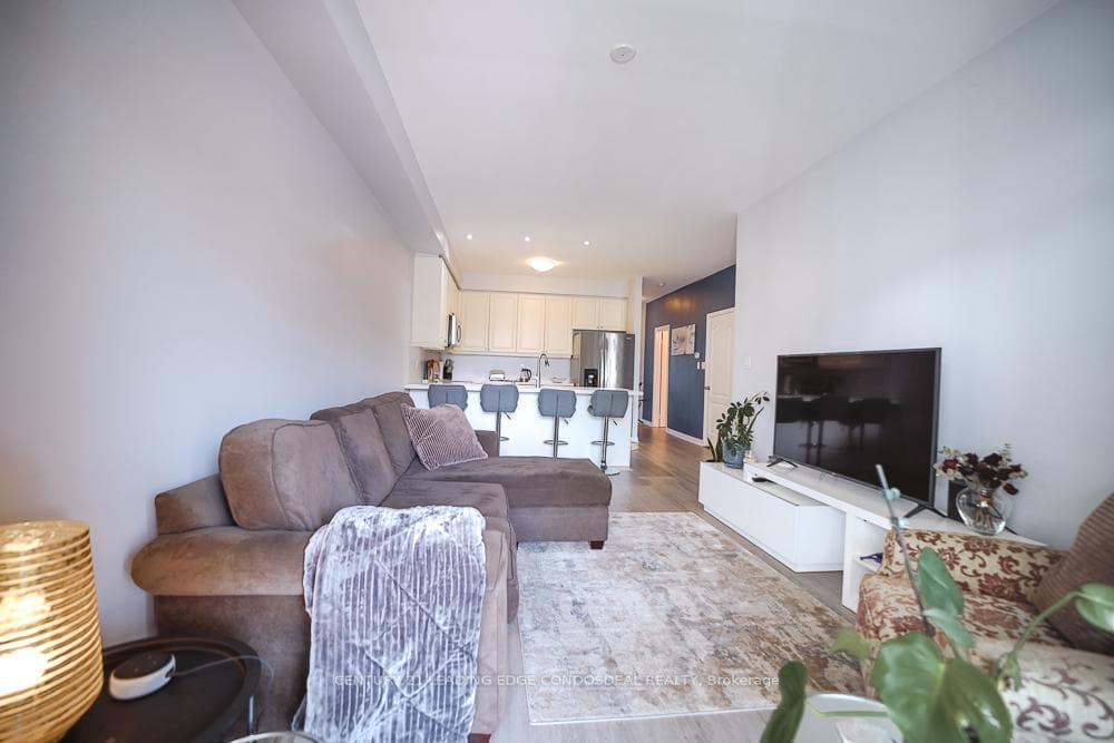 64 Lovegrove Lane Unit 7 photo 3