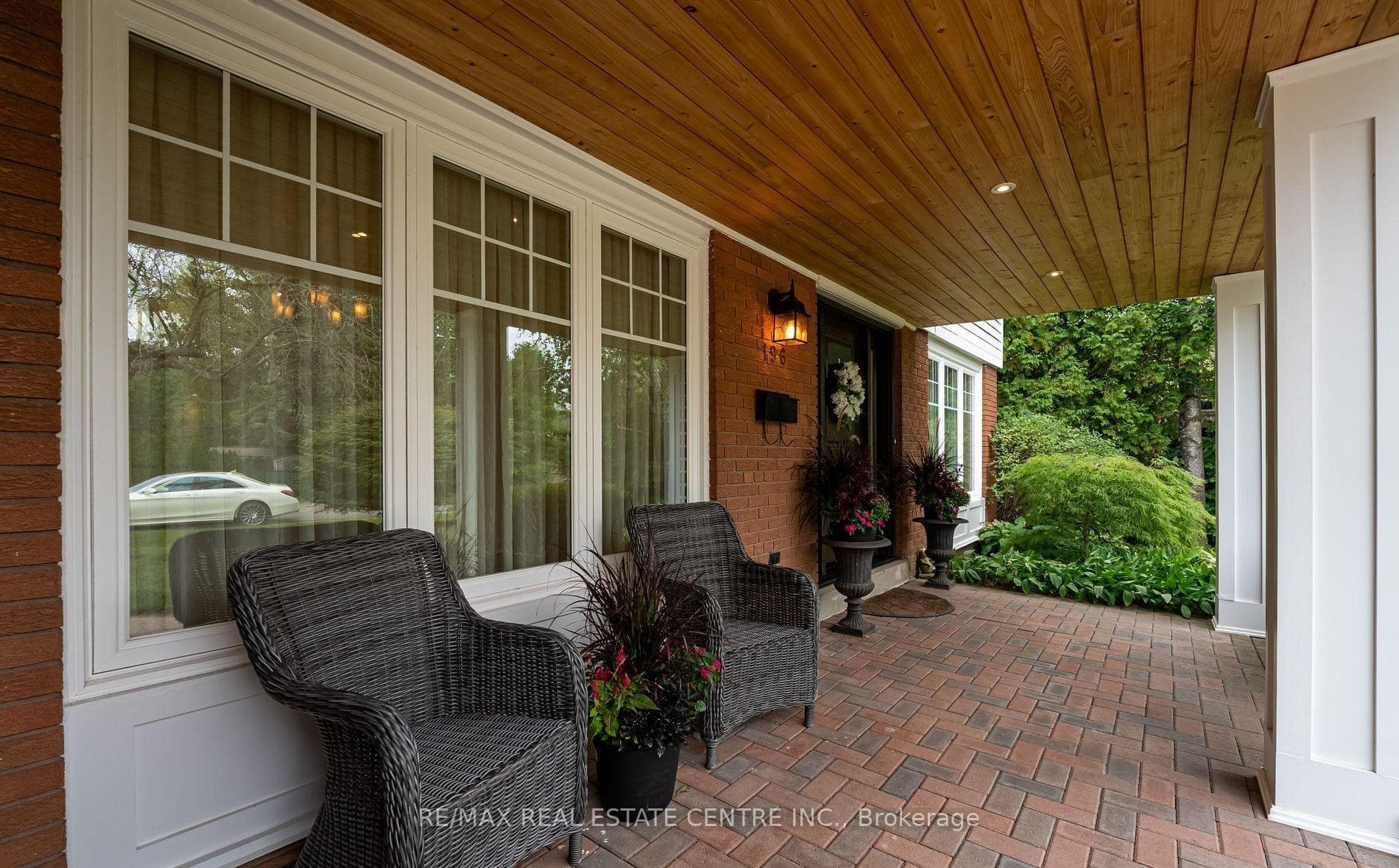 196 Sabel Street photo 3