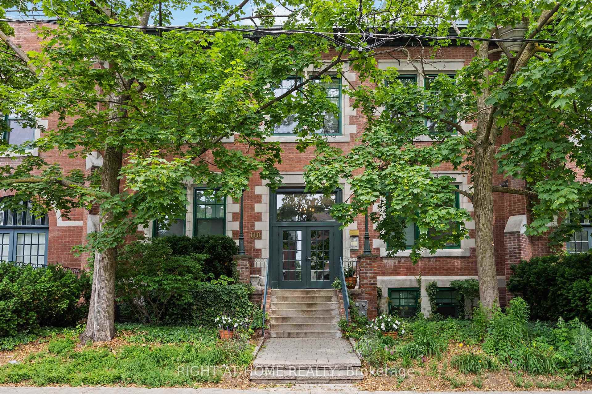 110 Hepbourne Street Unit 202 photo 1
