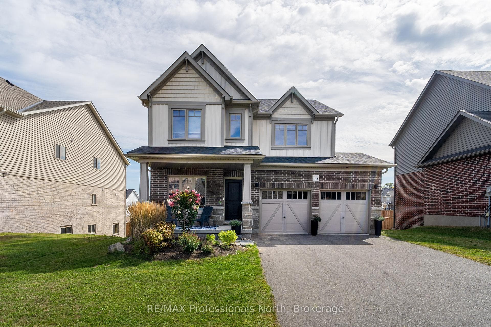 35 Woodstream Drive photo 22