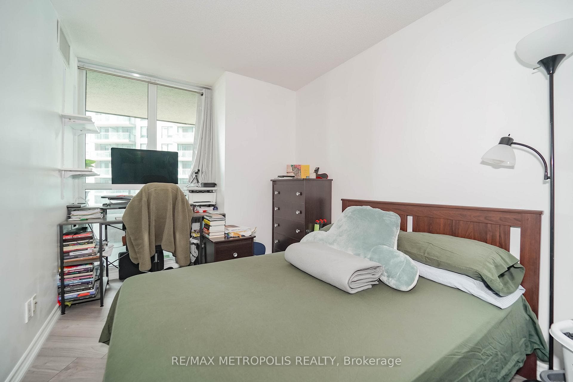 19 Grand Trunk Crescent Unit 915 photo 19