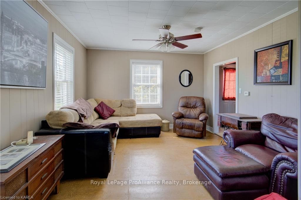 120 BERRY Road photo 37