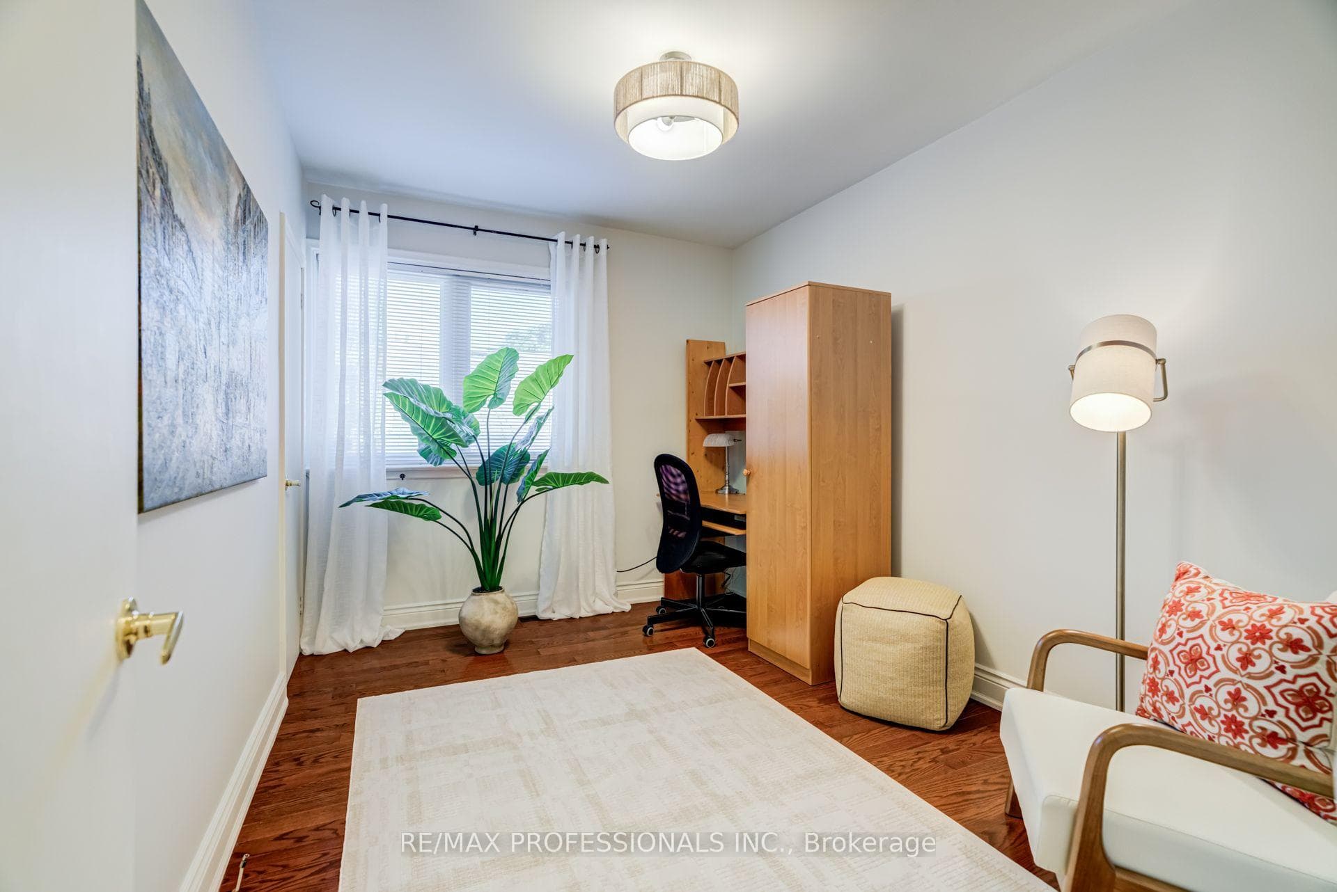 48 Genthorn Avenue photo 27