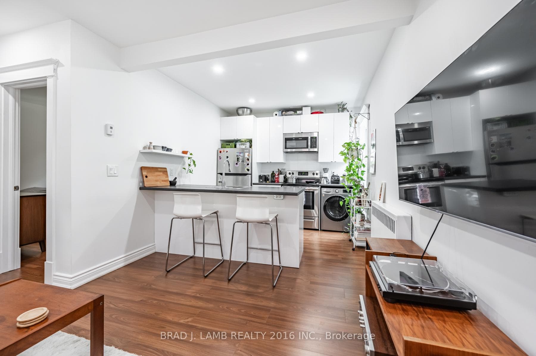 56 Wright Avenue Unit 4 photo 10