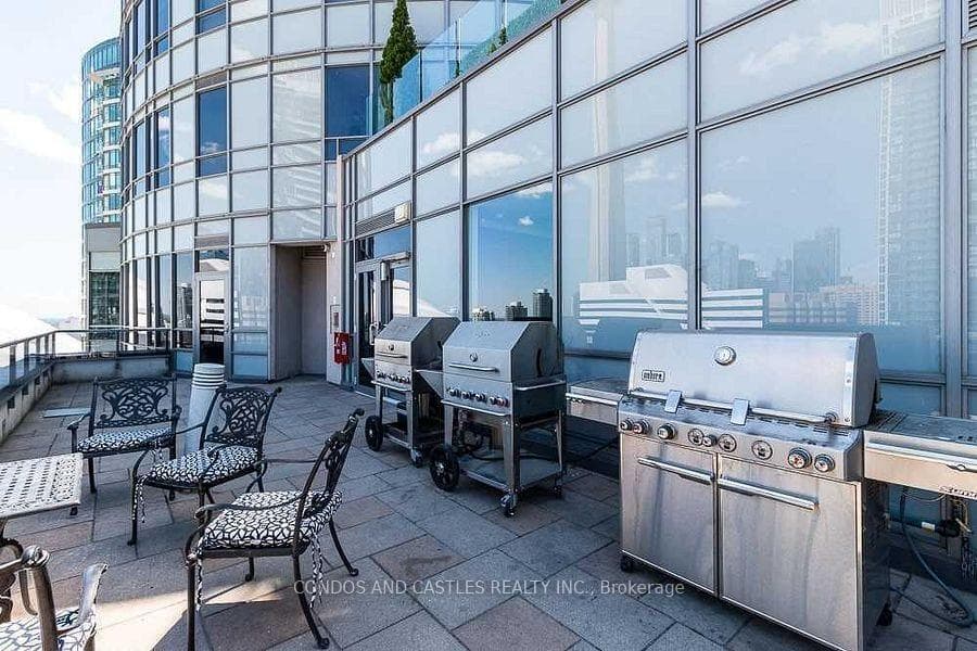 20 Blue Jays Way Unit 719 photo 14