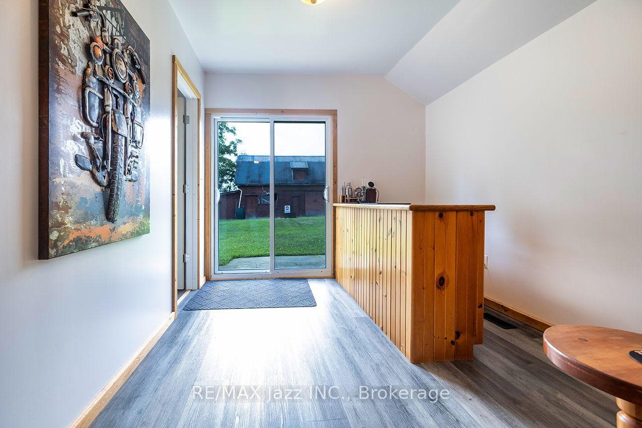 132 King Street photo 19