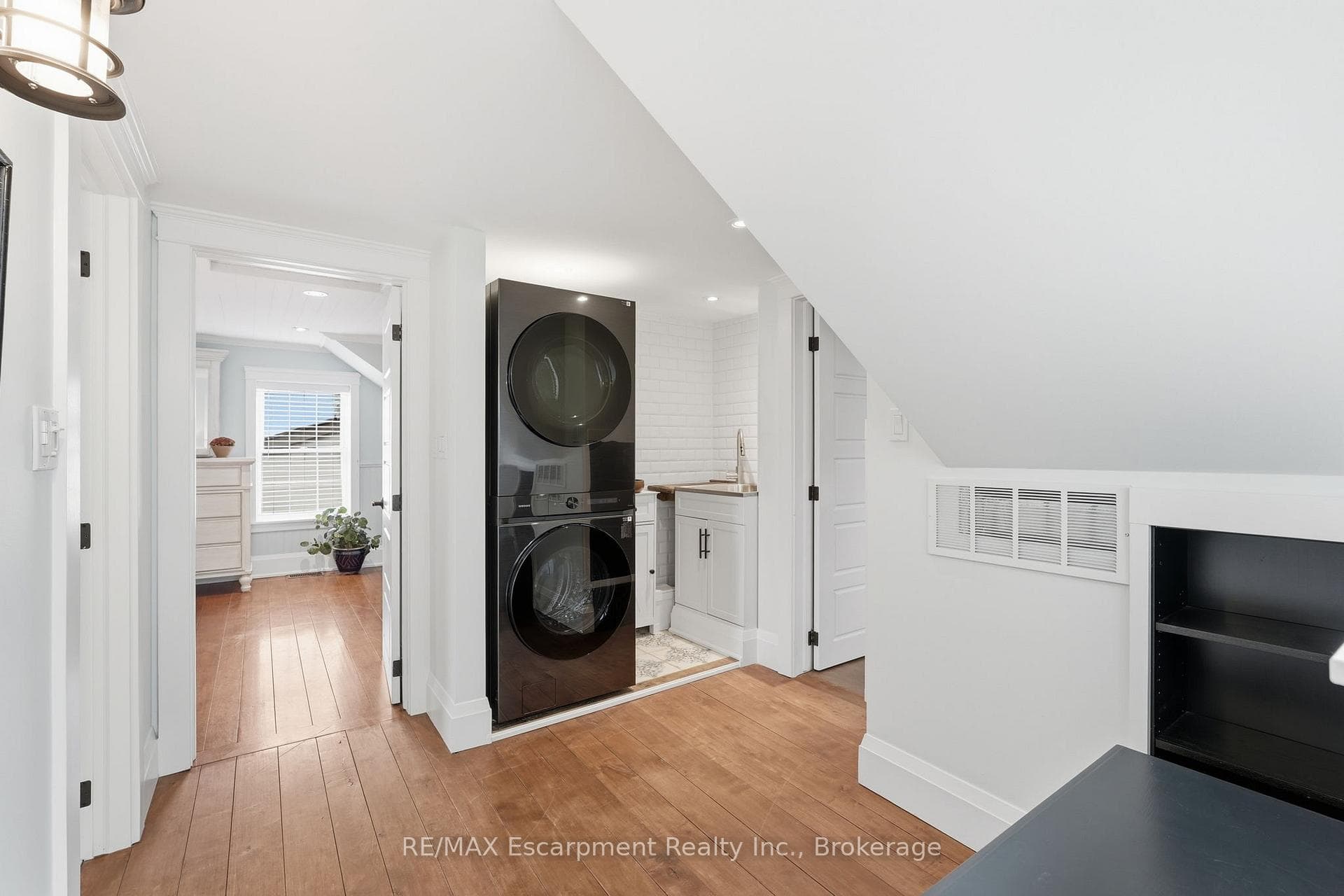 228 Mill Street photo 22
