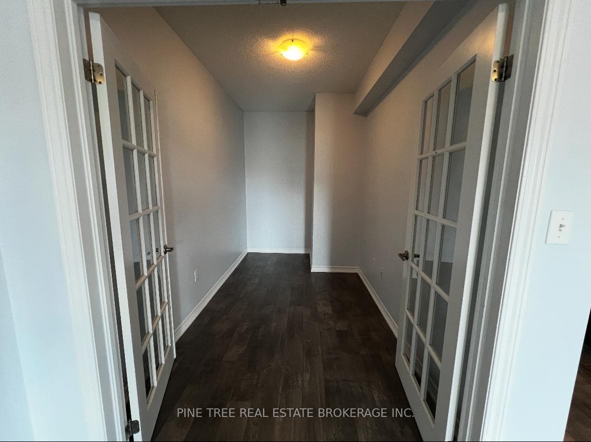 720 Yonge Street Unit 205 photo 15