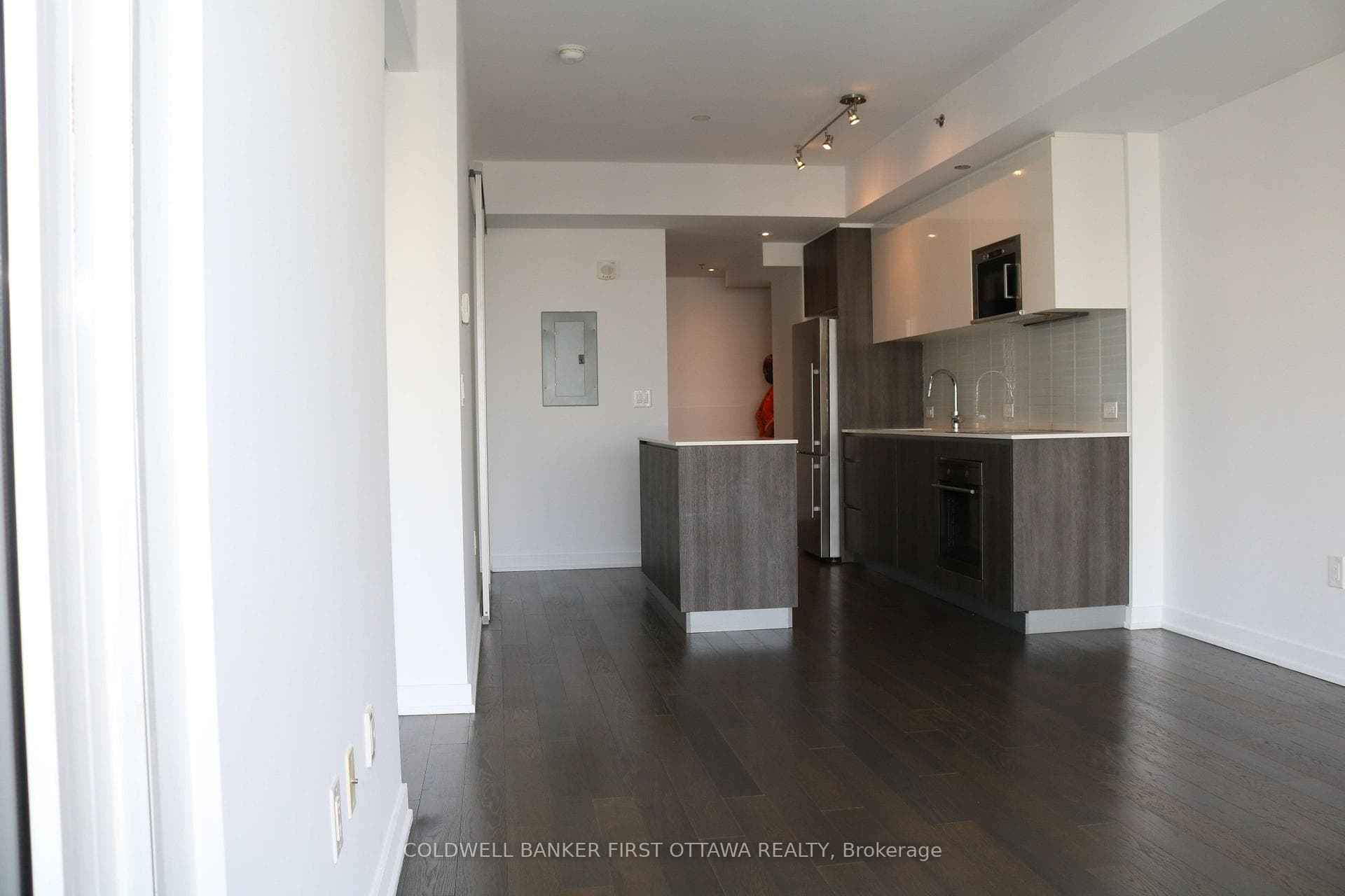 199 SLATER Street Unit 2013 photo 2