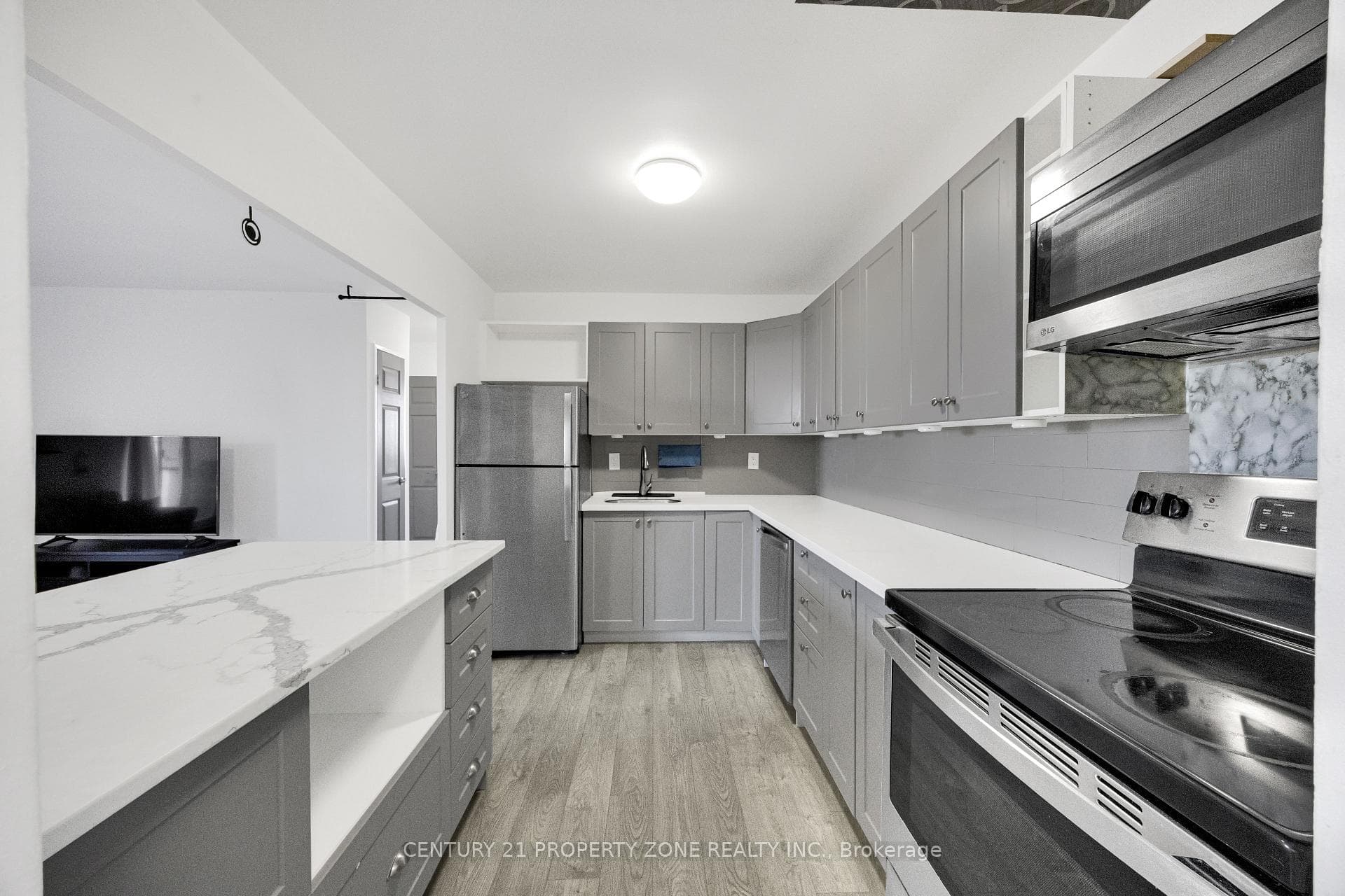 583 Mornington Avenue Unit 610 photo 12