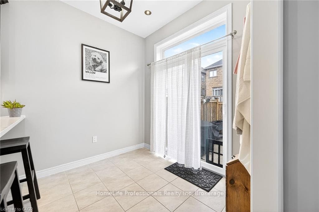 80 Summerberry Way photo 23