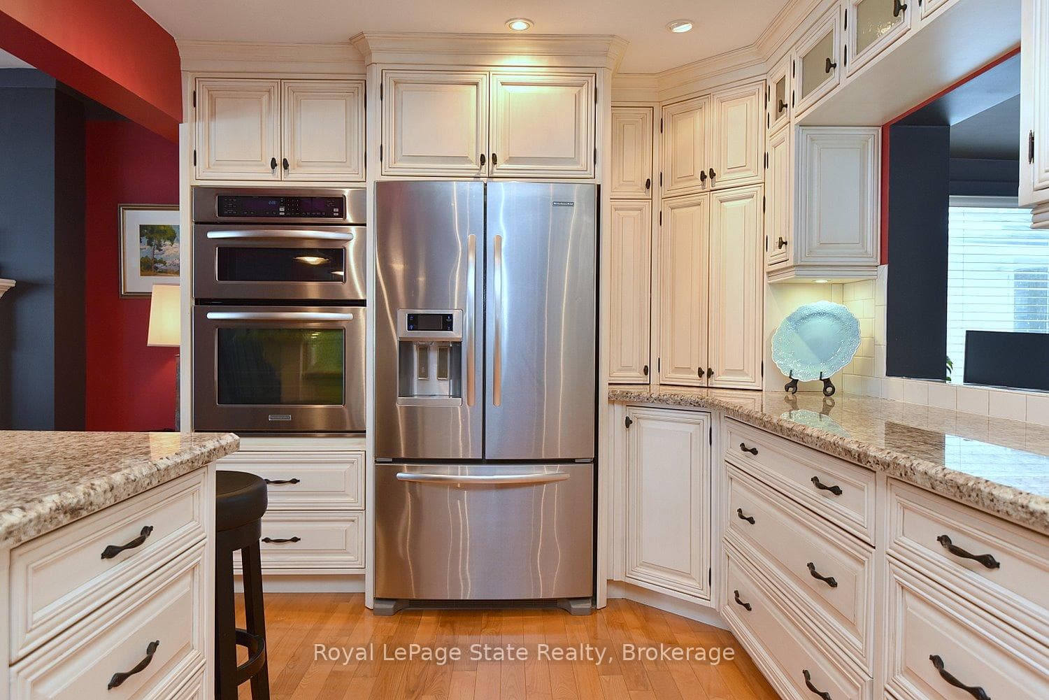 105 Overdale Avenue photo 25