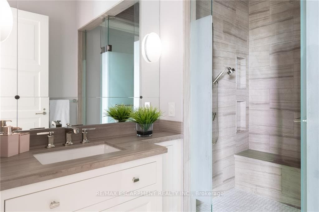 300 Randall Street Unit PH1 photo 22