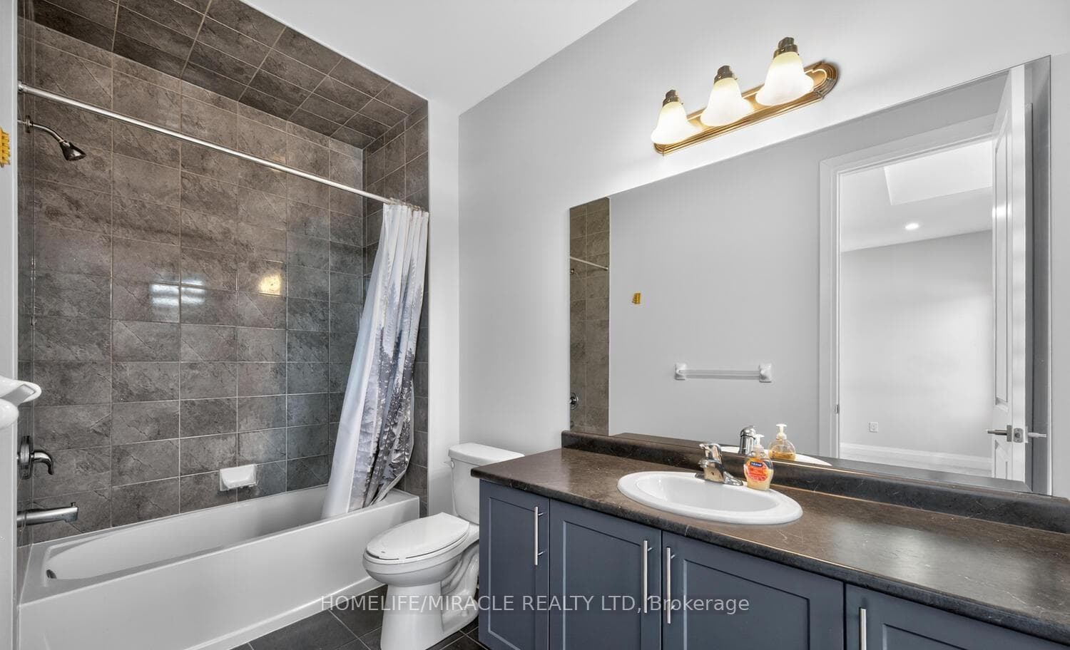 1032 Edinburgh Drive photo 37