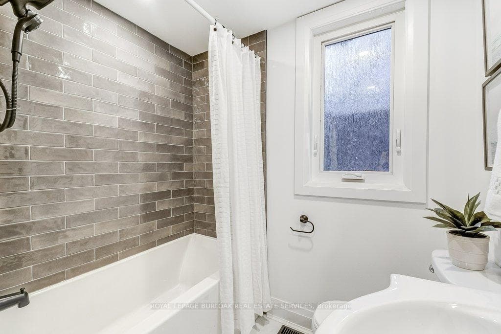 122 Kenilworth Avenue photo 9