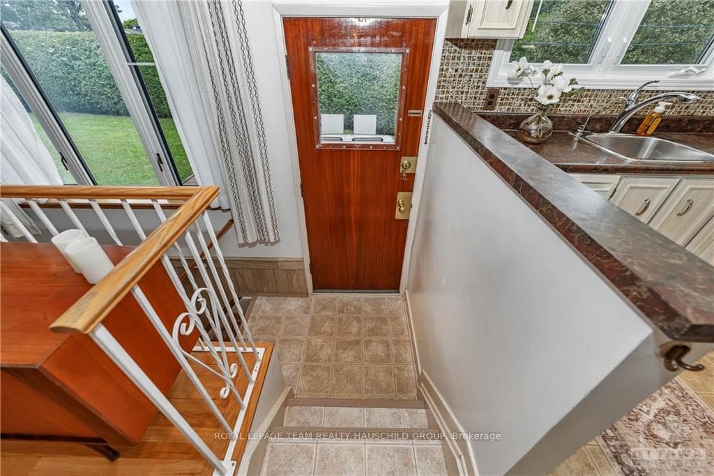 3 KIMBERLEY Road photo 15