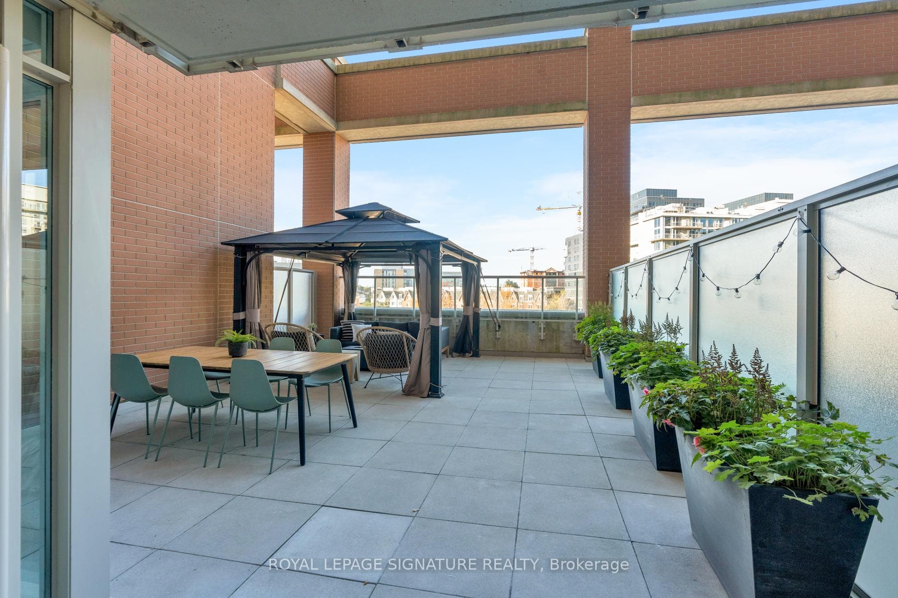 125 Western Battery Road Unit 416 photo 18