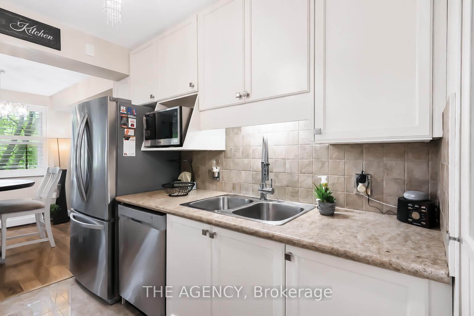 793 Colborne Street Unit 212 photo 10