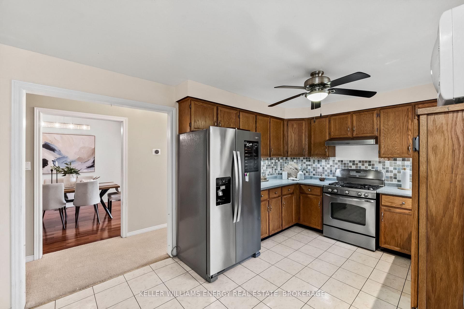 117 Bassett Boulevard photo 8