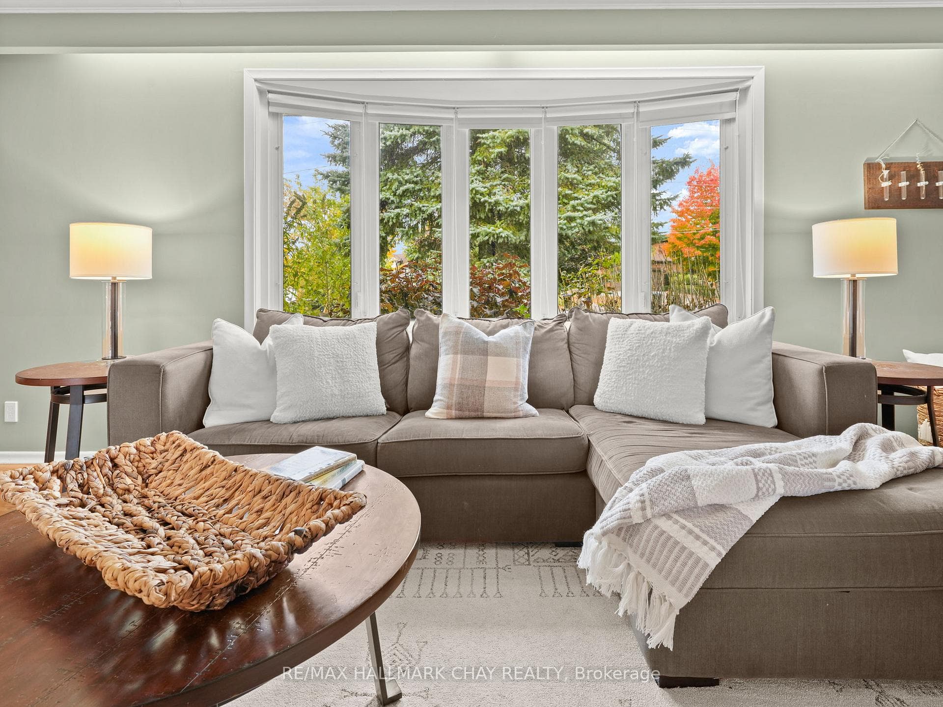 5085 Boyne Street photo 7