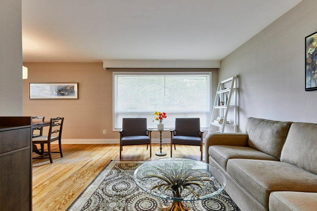 19 Thornbeck Drive photo 11